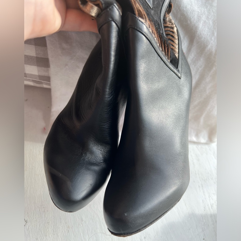 Louboutin heeled boots size 38.5 - Picture 4 of 8